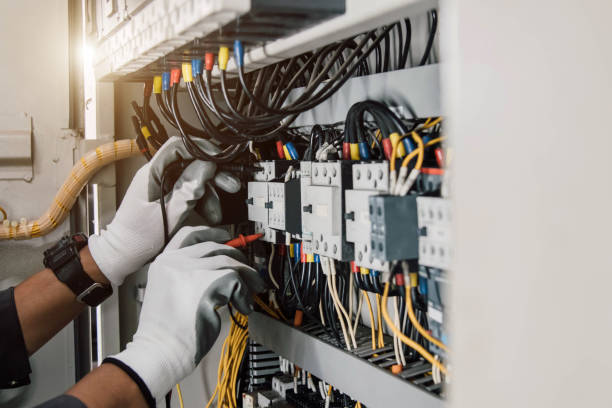 Best Affordable Emergency Electrician  in Pleasant Valley, MO